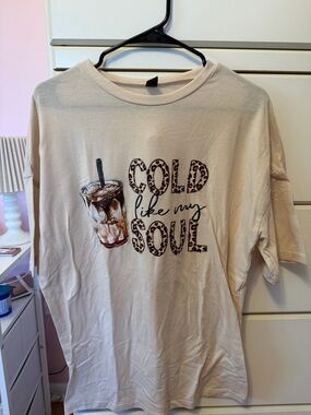 SHEIN Beige Graphic Tee "Cold Like My Soul"